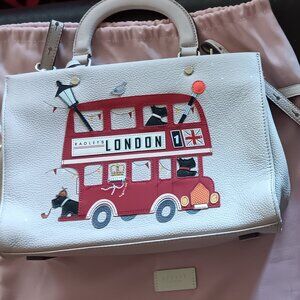 Radley London Party Bus Light Pink Leather Pre-owned